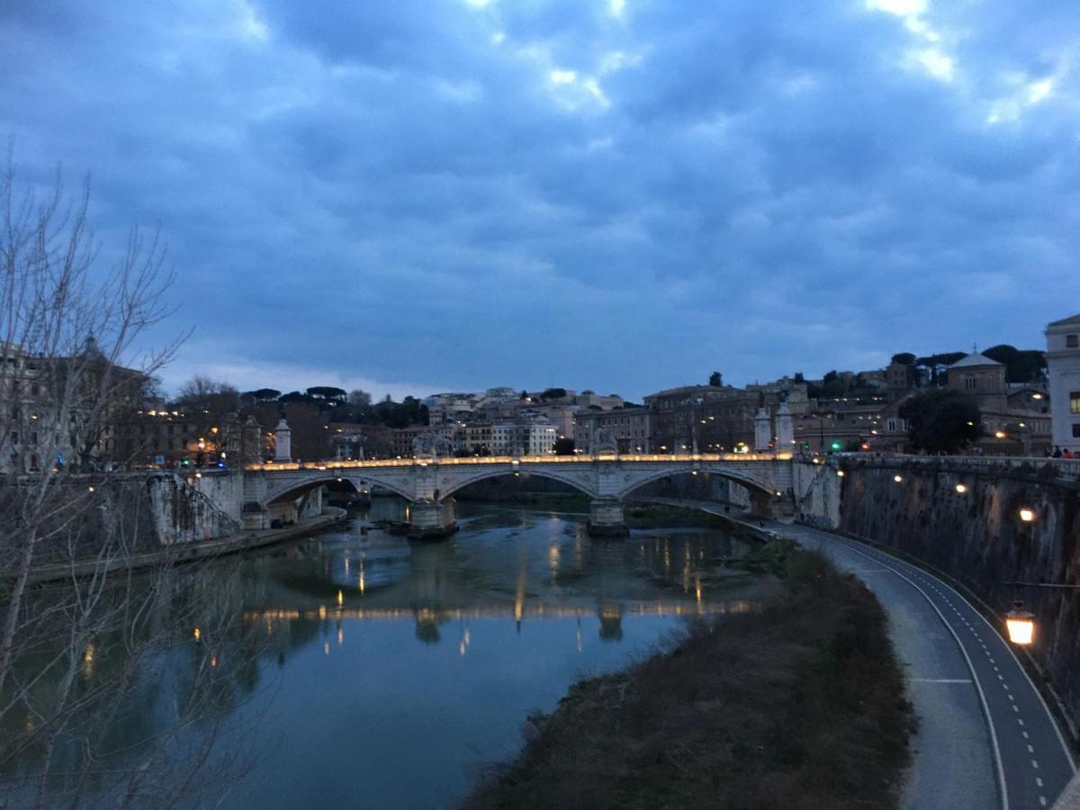 Apartamento Appia Park 10 Min Dal Colosseo *